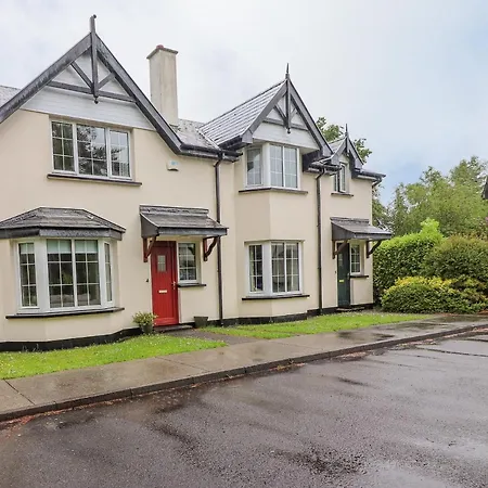 No 4 Lansdowne Village Kenmare