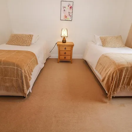 בית נופש No 4 Lansdowne Village